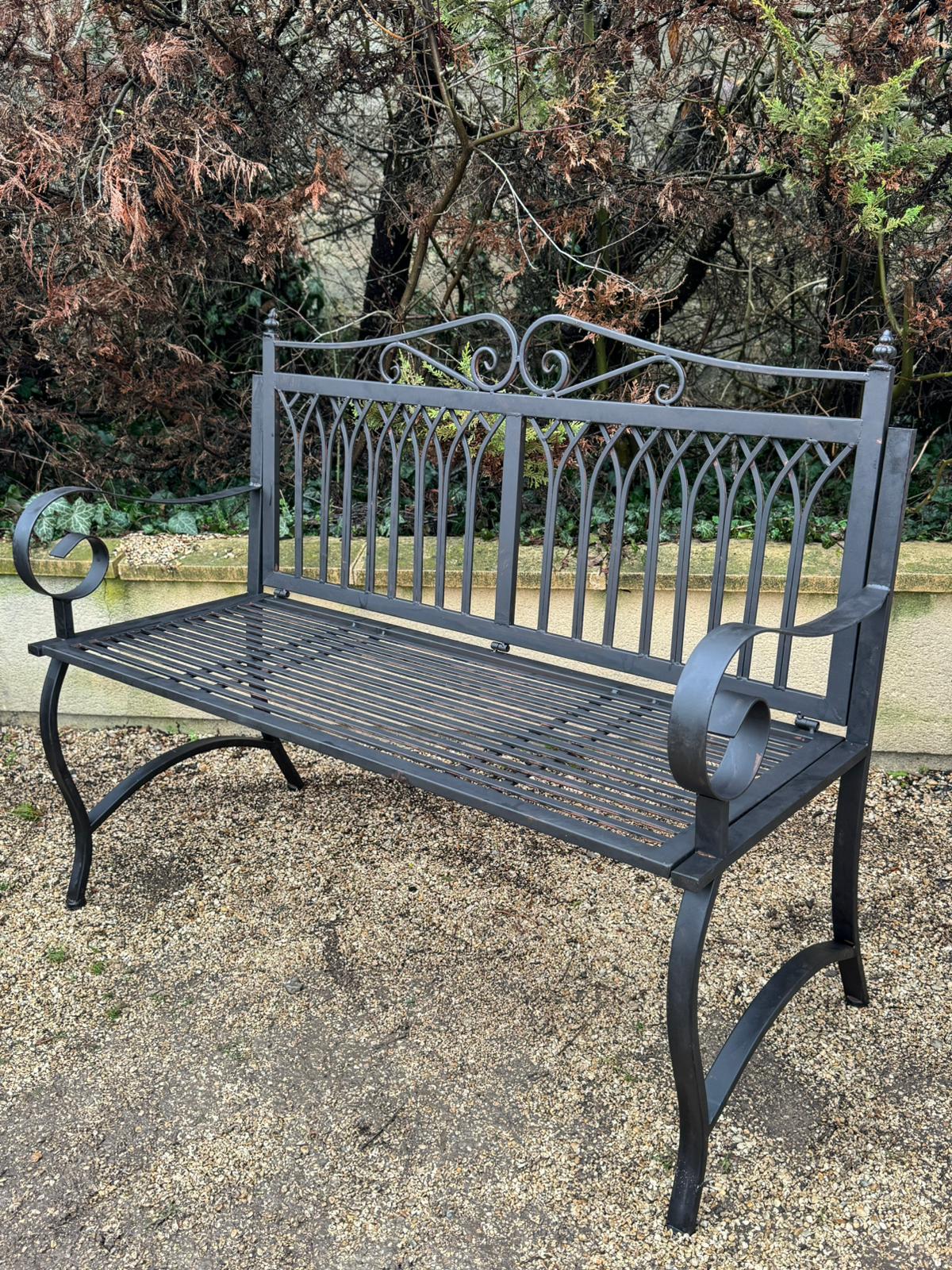 Banc meubles de jardin en métal de style antique noir 120cm