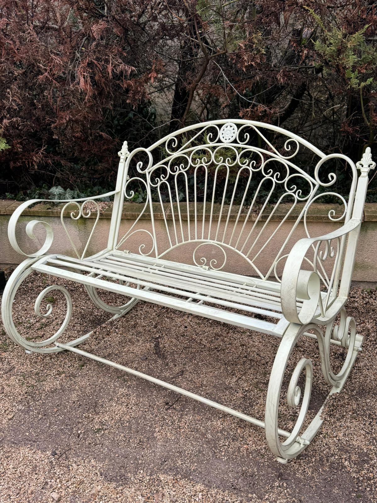 Mobilier en Fer : Banc Balançoire Blanc